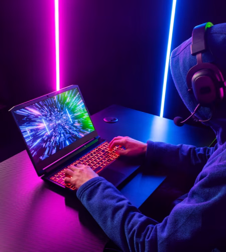 side-view-gamer-playing-laptop_23-2149829166